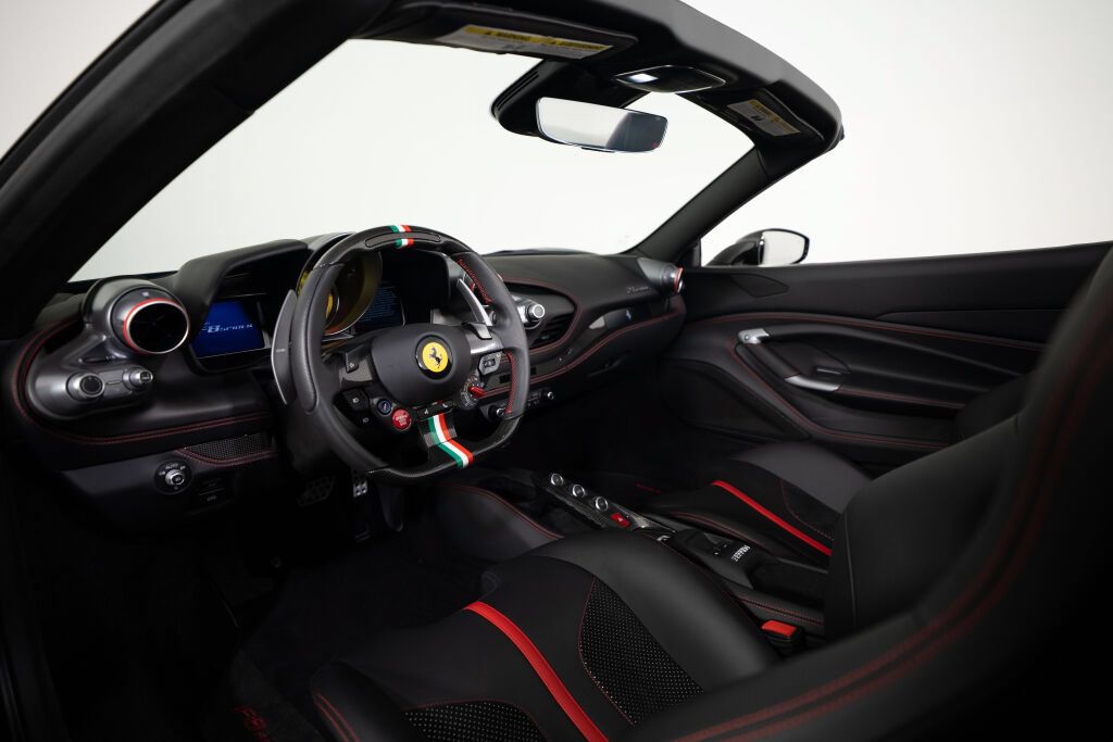 Used 2023 Ferrari F8 Tributo RWD image 34