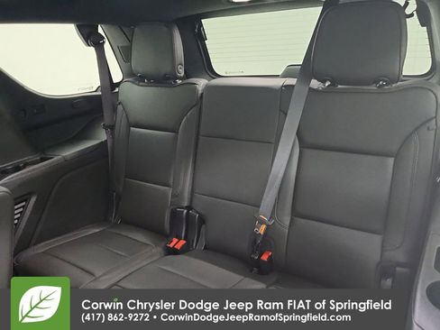 Used 2024 Chevrolet Tahoe High Country image 32