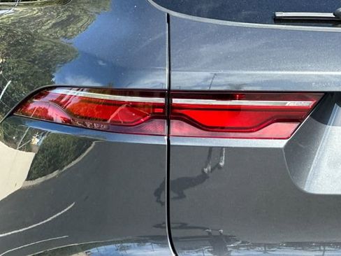Certified 2024 Jaguar F-PACE R-Dynamic S image 25