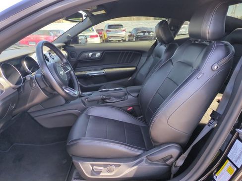 Used 2019 Ford Mustang GT Premium RWD image 16