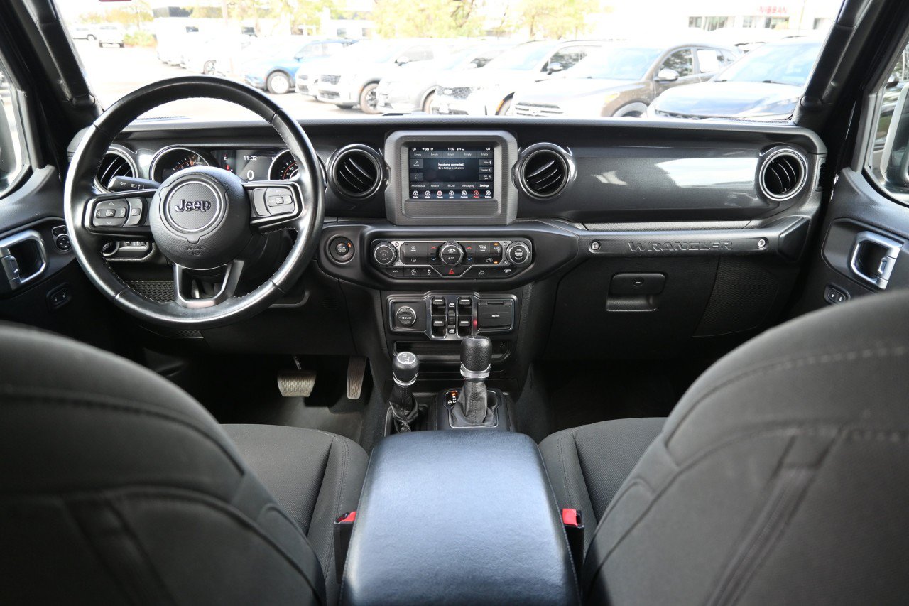 Used 2022 Jeep Wrangler Unlimited Sport AWD/4WD image 7