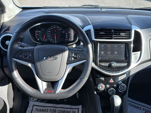 Used 2020 Chevrolet Sonic LT w/ Convenience Package image 24