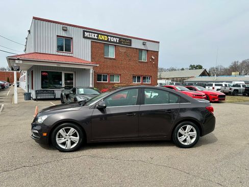 Used 2015 Chevrolet Cruze Diesel w/ Sun And Sound Package image 5