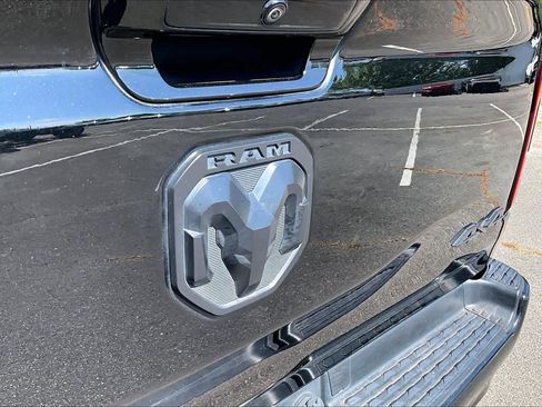 Used 2019 RAM 1500 Laramie AWD/4WD image 31