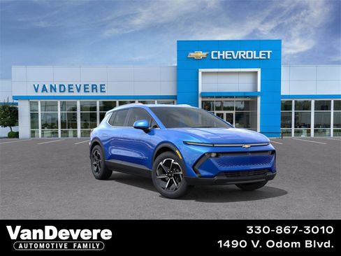 New 2026 Chevrolet Equinox EV LT image 1