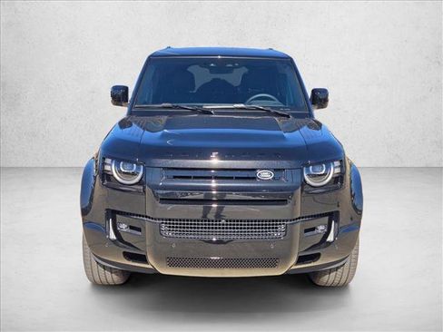 New 2026 Land Rover Defender 110 X-Dynamic SE image 6