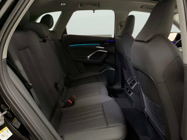 Used 2025 Audi Q5 Premium Plus w/ Premium Plus AWD/4WD image 29