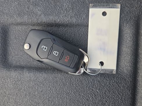 Used 2024 Ford F350 XLT image 21