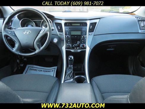 Used 2012 Hyundai Sonata SE image 19