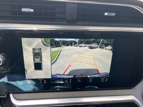 Used 2022 GMC Sierra 1500 Denali w/ Technology Package RWD image 27