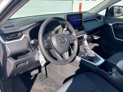 New 2025 Toyota RAV4 XLE image 7