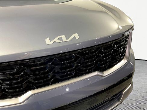 Certified 2025 Kia Sorento S AWD/4WD image 33