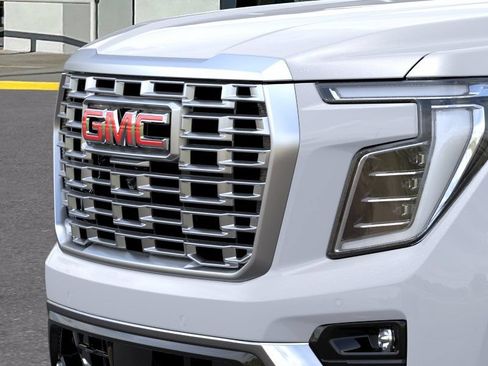 New 2026 GMC Yukon Denali w/ Denali Reserve Package RWD image 13