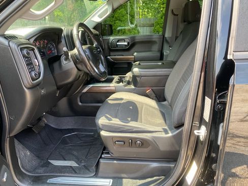 Used 2019 Chevrolet Silverado 1500 LT Trail Boss AWD/4WD image 10