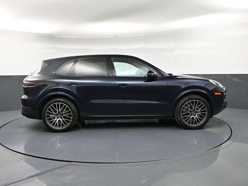 Used 2021 Porsche Cayenne AWD/4WD image 9