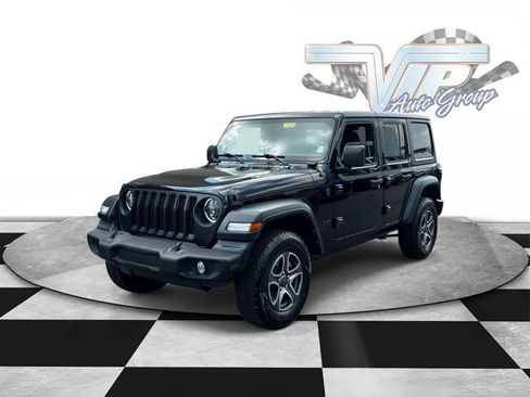 Used 2023 Jeep Wrangler Unlimited Sport AWD/4WD image 2