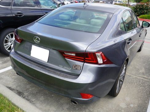 Used 2014 Lexus IS 250 w/ F-Sport Package RWD image 4