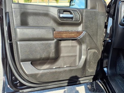 Used 2021 GMC Sierra 1500 SLE image 24