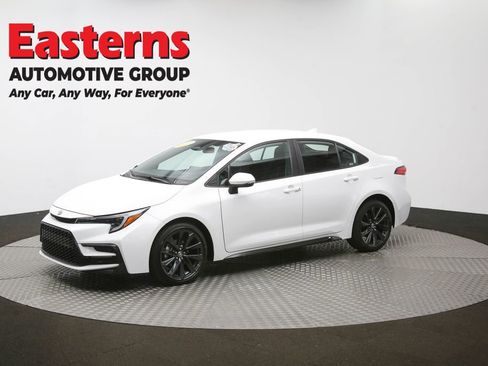 Used 2025 Toyota Corolla SE image 56