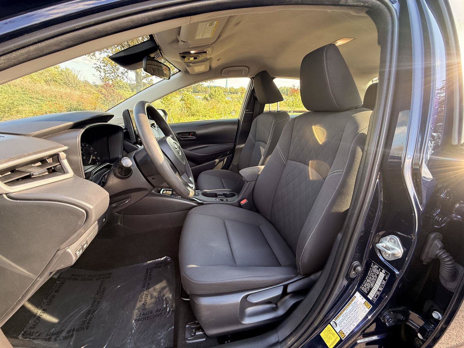 Used 2023 Toyota Corolla LE w/ Carpet Mat Package (TMS) FWD image 14