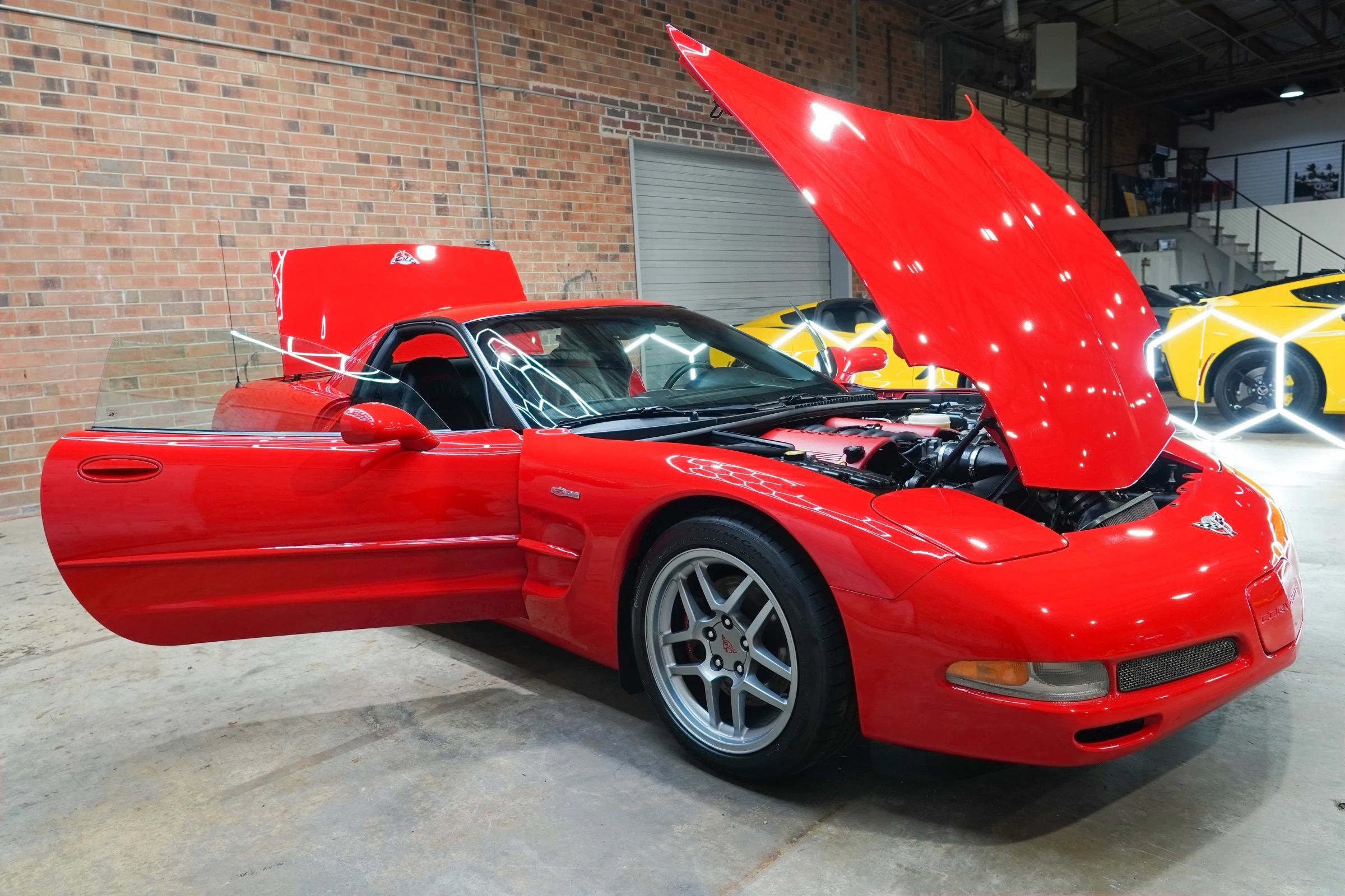 Used 2003 Chevrolet Corvette Z06 w/ Memory Package, 3 Drivers RWD image 24