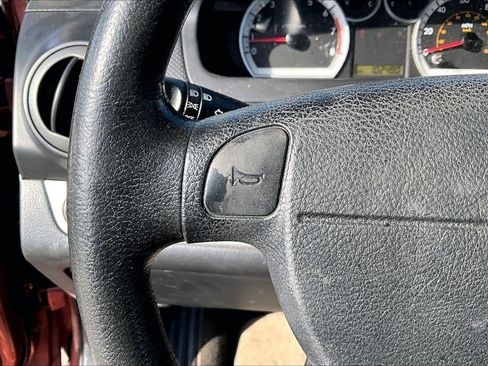 Used 2011 Chevrolet Aveo5 LT w/ Power and Convenience Package image 14