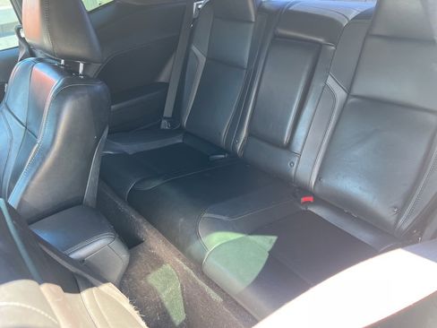 Used 2016 Dodge Challenger SXT Plus image 5