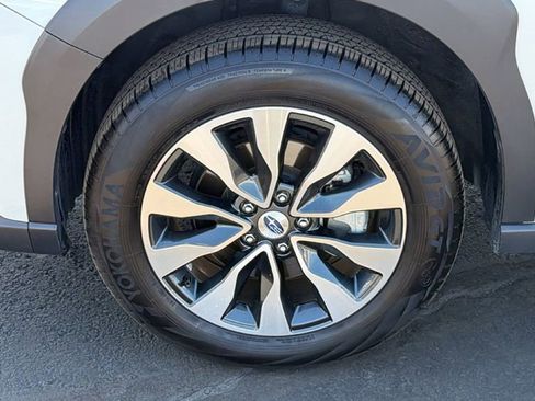 Used 2023 Subaru Outback Limited AWD/4WD image 9