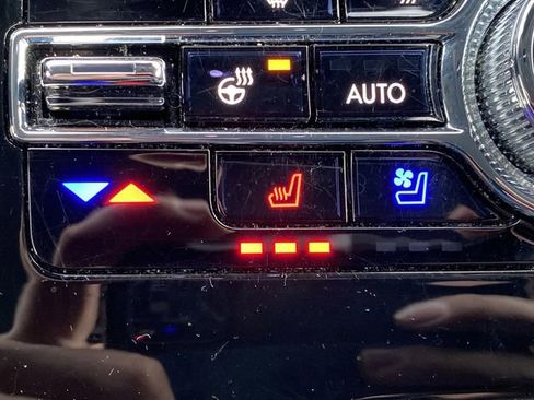 Used 2020 Lincoln Corsair AWD w/ Equipment Group 101A image 7