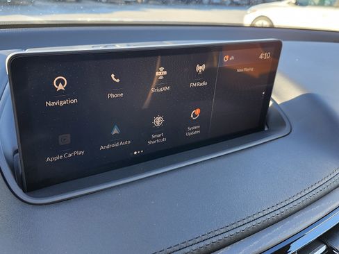 Used 2024 Acura MDX SH-AWD w/ Advance Package image 8