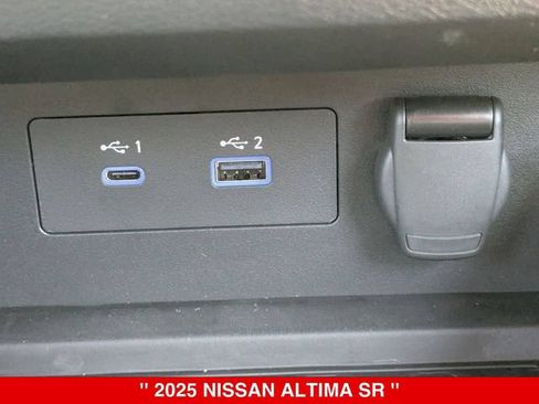New 2025 Nissan Altima 2.5 SR w/ SR Premium Package FWD image 20