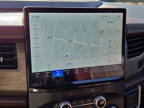 Used 2022 Ford Expedition Limited image 19