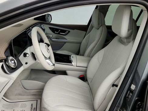 Used 2023 Mercedes-Benz EQE 350+ SUV w/ AMG Line Exterior Package image 21