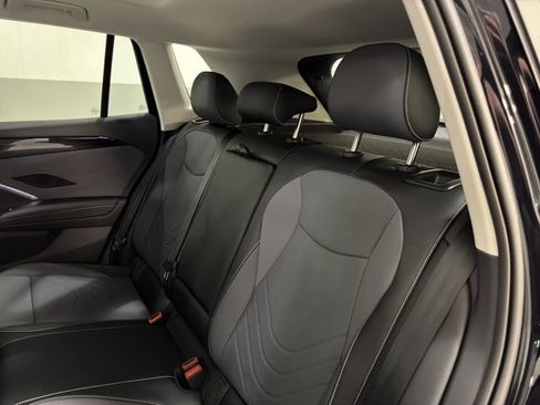 New 2026 Volkswagen Tiguan SE AWD/4WD image 21