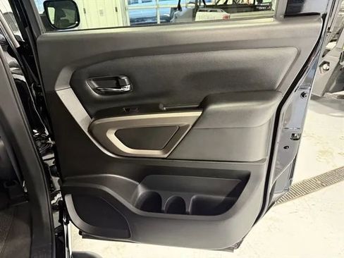 Used 2024 Nissan Titan SV w/ SV Bronze Edition Package image 21