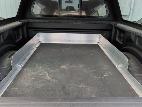 Used 2024 Ford F250 Platinum AWD/4WD image 10
