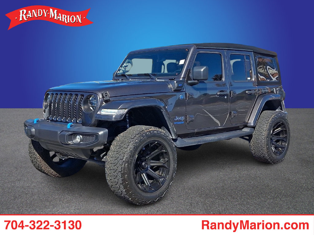 Used 2022 Jeep Wrangler Unlimited Sahara w/ Cold Weather Group AWD/4WD image 1