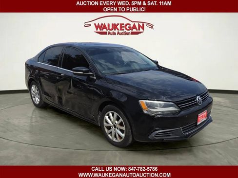 Used 2014 Volkswagen Jetta SE FWD image 3