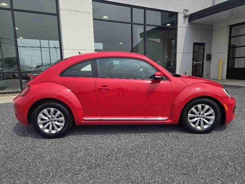 Used 2019 Volkswagen Beetle 2.0T Final Edition SEL image 2