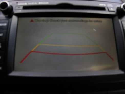 Used 2012 Kia Sorento SX image 9