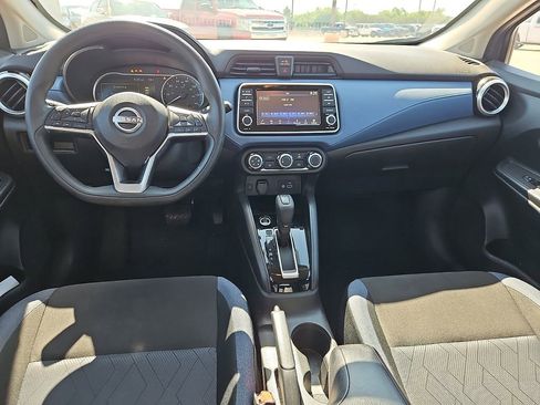 Used 2025 Nissan Versa SV FWD image 12