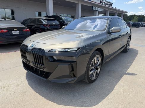 Used 2023 BMW 760i xDrive w/ Executive Package AWD/4WD image 1