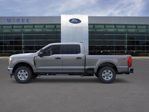 New 2026 Ford F250 XLT w/ FX4 Off-Road Package image 3