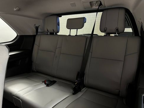 Used 2023 Toyota Sequoia Limited image 28