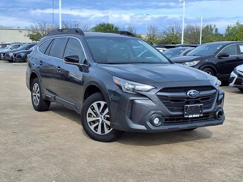 Used 2023 Subaru Outback Premium image 1