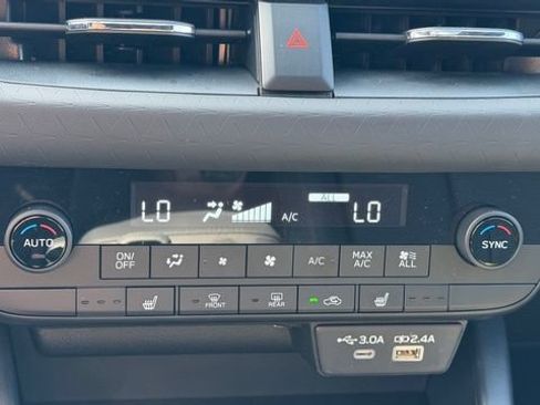 Used 2026 Subaru Outback Wilderness AWD/4WD image 29
