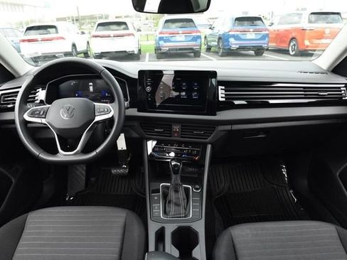 Used 2025 Volkswagen Jetta S FWD image 7