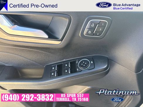 Used 2022 Ford Escape Titanium w/ Titanium Elite Package AWD/4WD image 16
