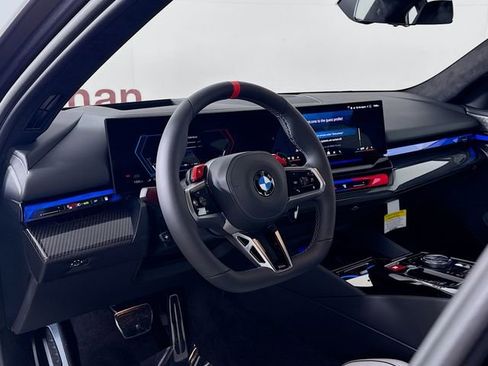 New 2026 BMW M5 image 9