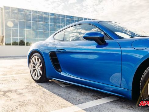 Used 2017 Porsche 718 Cayman S image 43